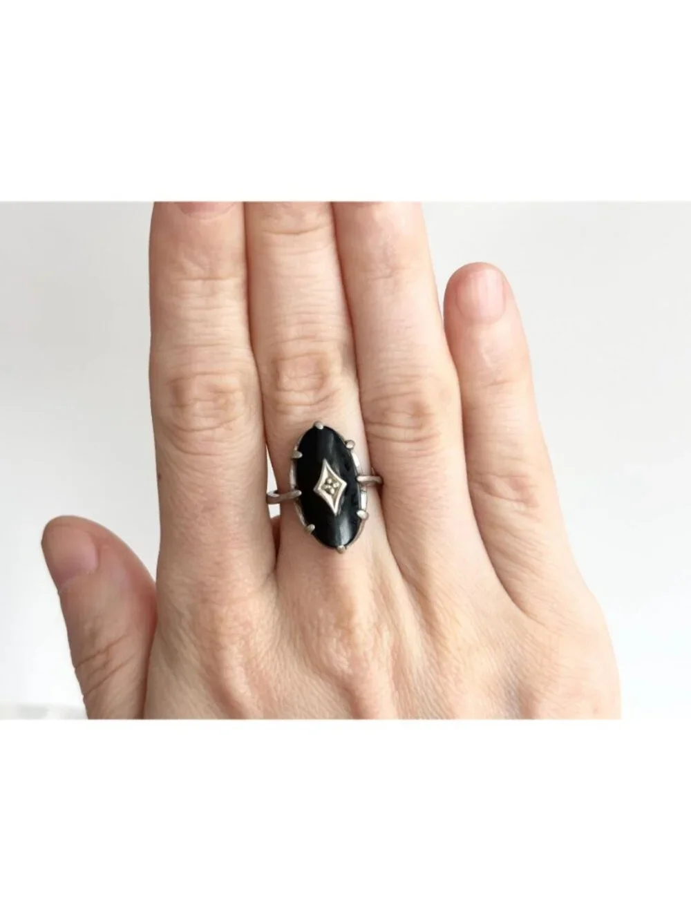 Art Deco Black Onyx Gemstone Oval Sterling Silver 925 Vintage Ring - sz 7